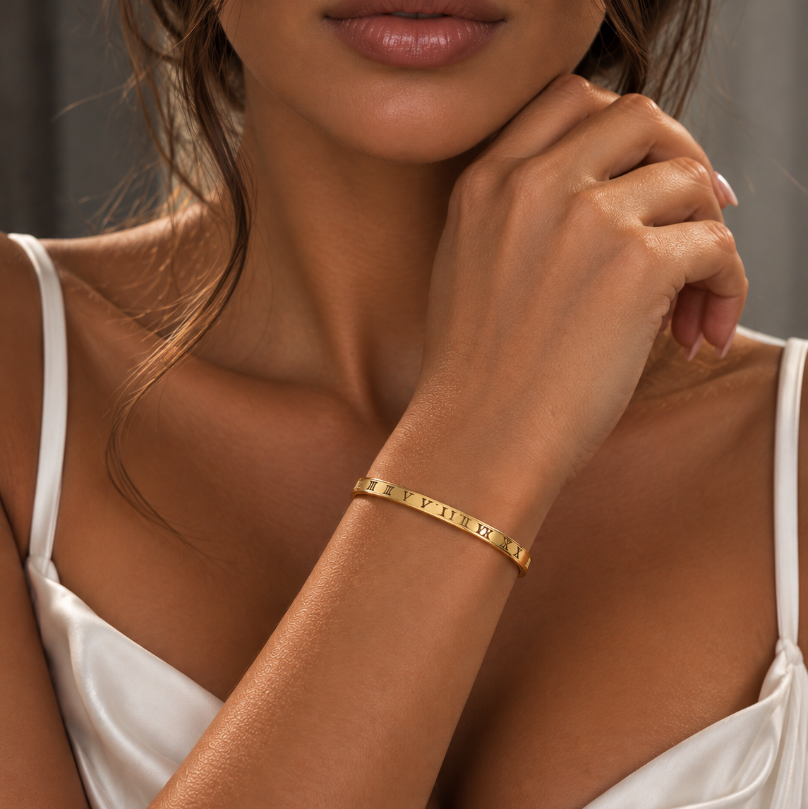 Renita Roman Numeral Bangle Bracelet Gold