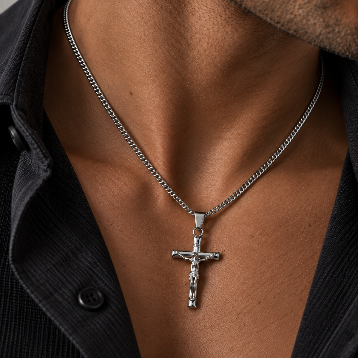 Crucifix Necklace Silver