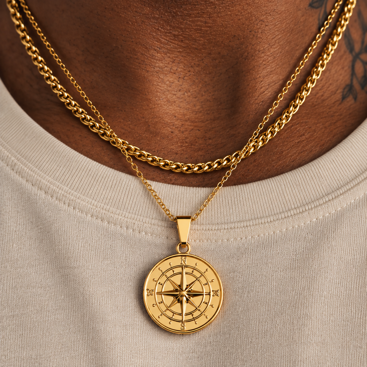 Compass Necklace Gold