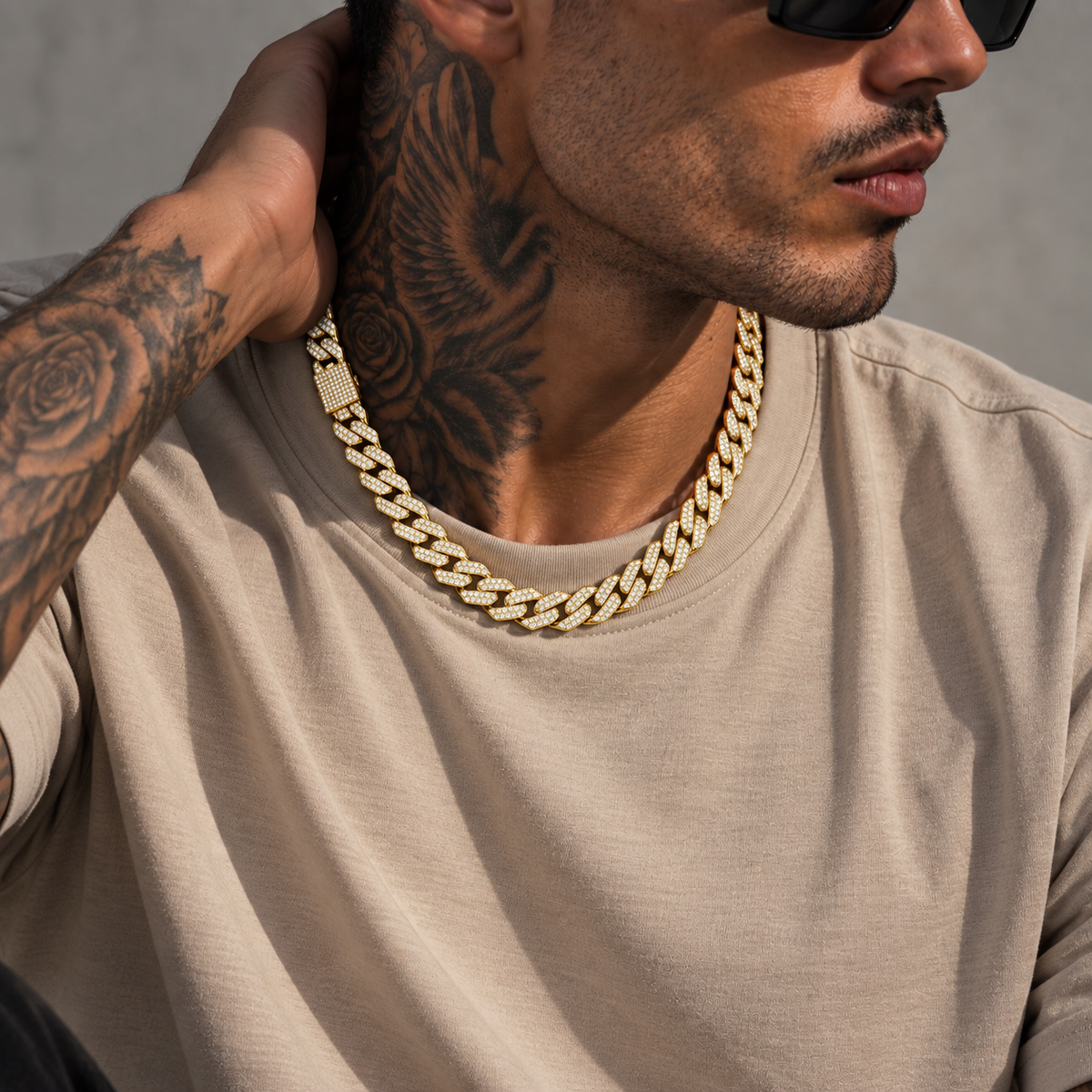 Prong iced Cuban Necklace Gold 20" 14mm